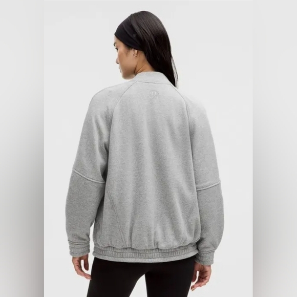 NWT Lululemon Scuba Oversized Varsity Jacket - Heathered Medium Grey Size M/L - Picture 2 of 9